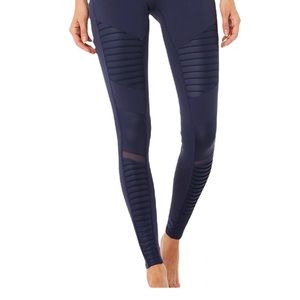 Alo yoga High-Waist Moto Legging navy color size small